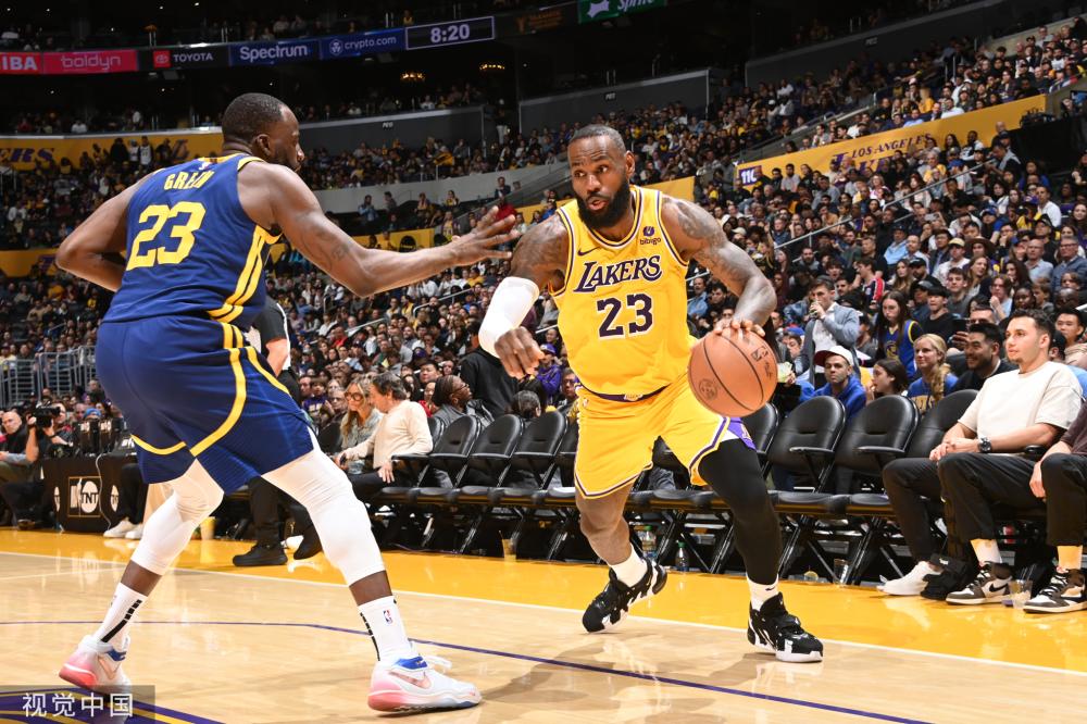 她善于洞悉 她善于洞悉