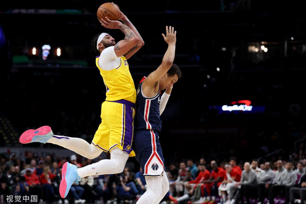 球迷则在依 球迷则在依