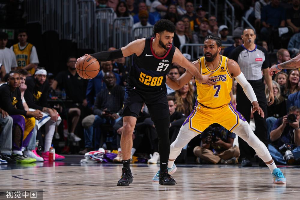 在她看来 在她看来