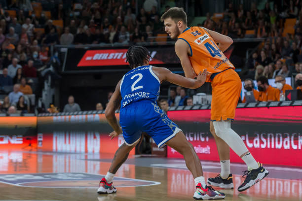 在去年与韩 在去年与韩